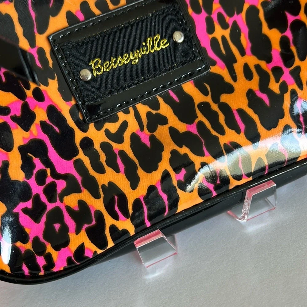 Betsey Johnson Leopard Print clutch/cosmetic Bag
